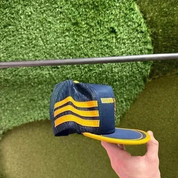 Vintage NCAA USC Trojans Trucker Hat - Picture 2 of 7